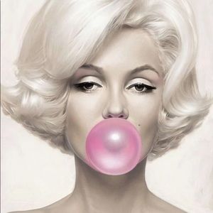 Meet your Posher, Briana